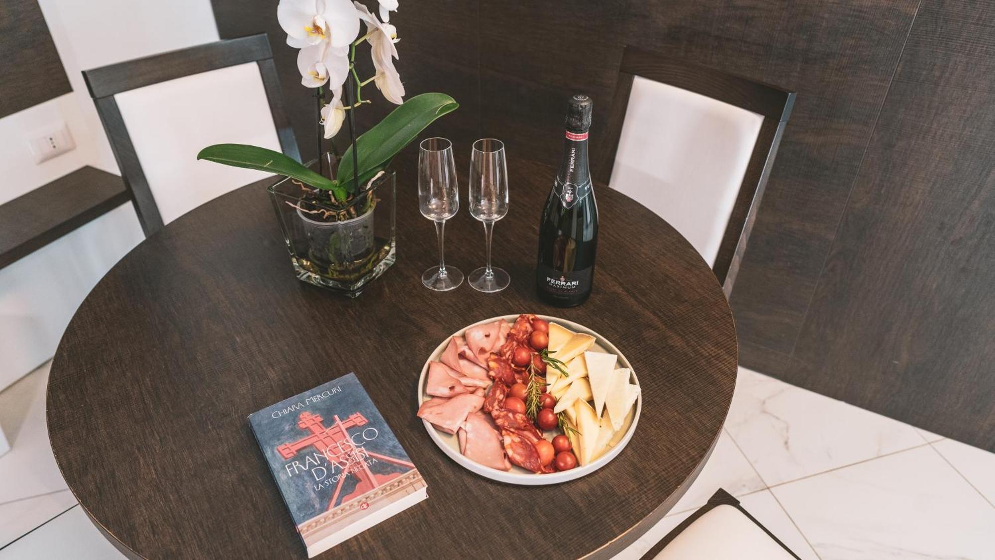Morin 10 Rome Exclusive Suites ภายนอก รูปภาพ